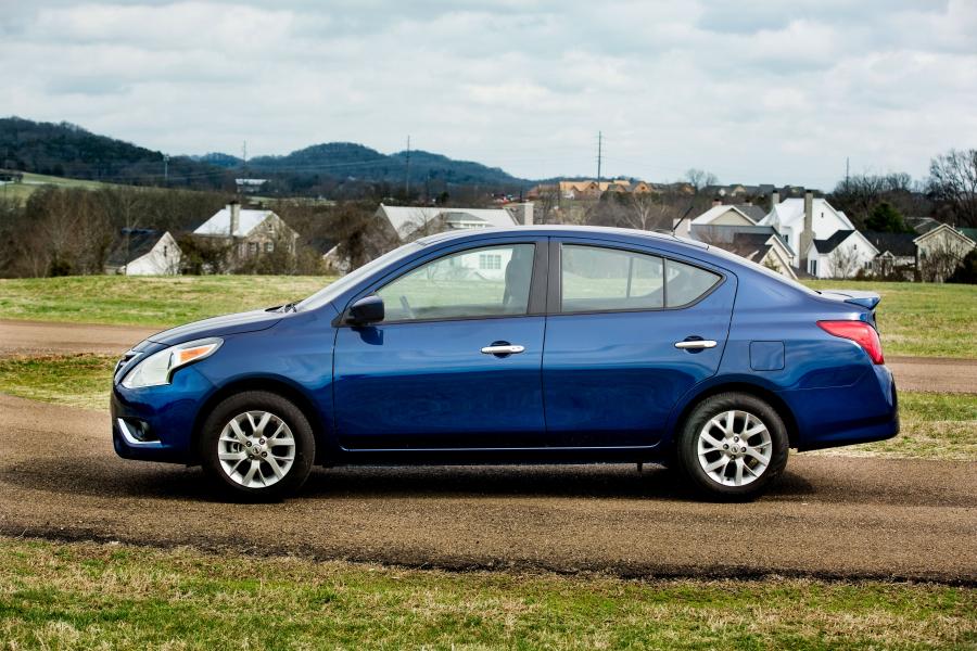  Nissan Versa SV Special Edition (B17) 2016 года  (NA) (фото 10 из 11)
